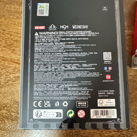 Pop Mart Classic Skullpanda Wednesday Figure - Black - Picture 2 of 2